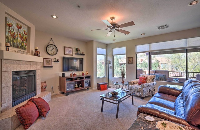 Pool Access, Views: 'Scottsdale Serenity' Condo!