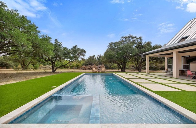 Pool | Hot Tub | Grab Your Gal Pals and Sneak Away for the Weekend | 4 Miles to Round Top