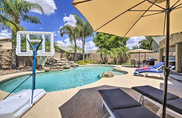 Pool, Hot Tub & Patio: Mesa Oasis Desert Getaway