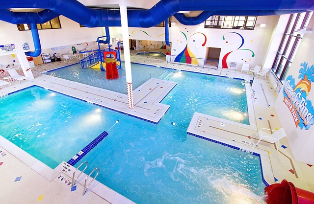 Pool, Hot Tub & Seasonal Waterslide Access. Great Location! Close to Salt Palace Convention Center