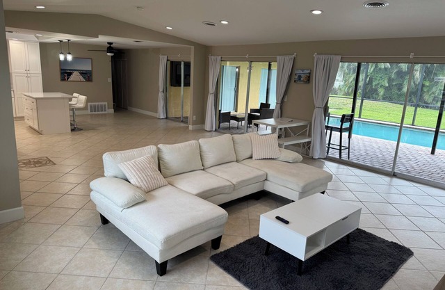 Pool, Privacy & Water Access – Your Fort Myers Getaway Awaits!