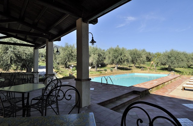 Pool, sea and relax! - apartment for 6 people