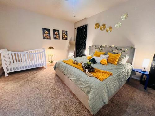 Pool Table, Foosball, King Bed, Crib,parking&yard