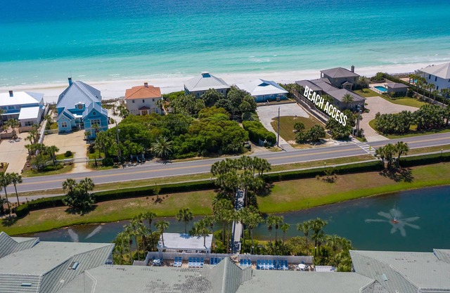 Pool View, Beach Access! 1BR- Gulf Place Caribbean 205 - 30A Beach Getaway