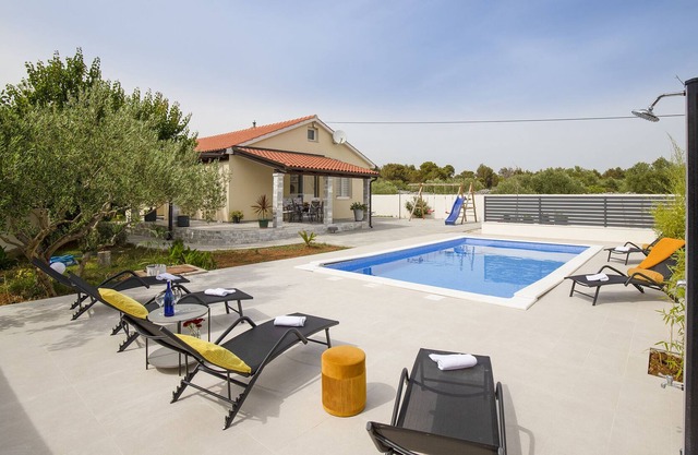 Pool Villa Divna, Vodice, Croatia