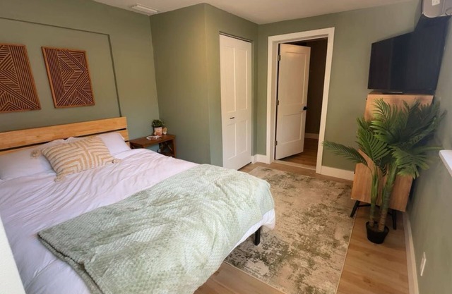 Poolside apartment in Port Orange