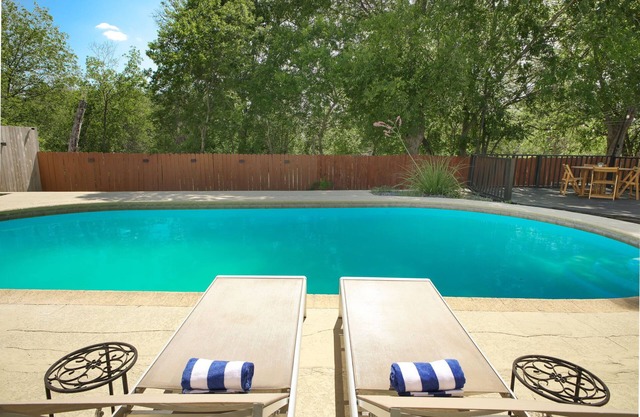 Poolside Oasis near Sea World and Medical Center
