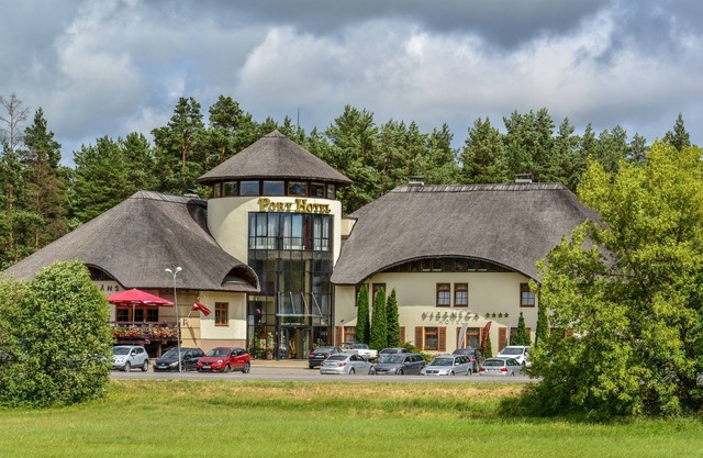 Port Hotel