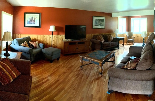 Port Loring Vacation Home with Starlink