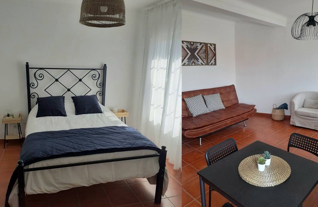 Porta Reguengos Modern Apartment free on street parking