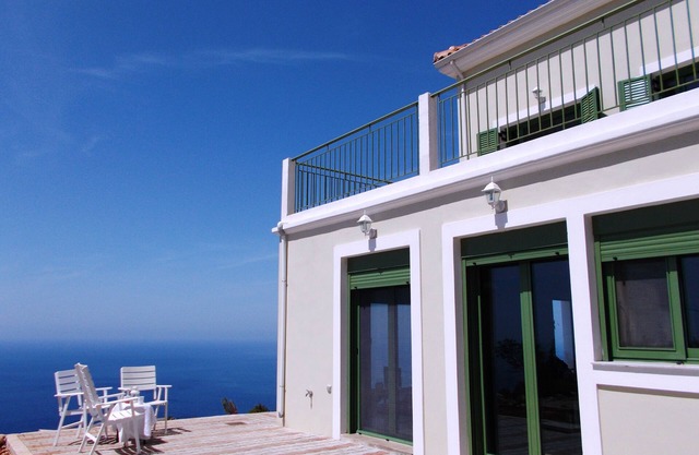 PORTO KATSIKI SEA VIEW groundfloor apartment