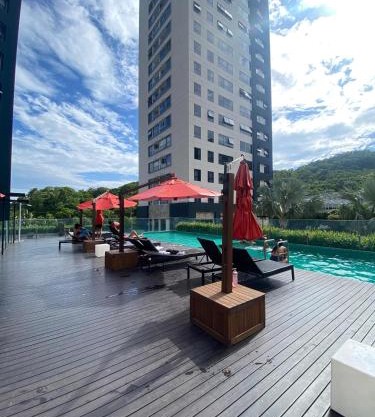 PRAIA BRAVA AP Mobiliado Condominio COMPLETO