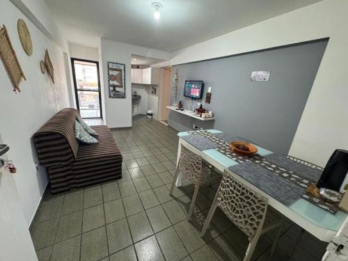 Praia de Ponta Verde em frente ao Trópico Hotel com Manobrista - Apto 208