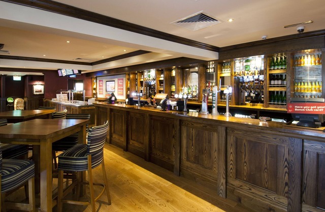 Premier Inn Bedford South - A421