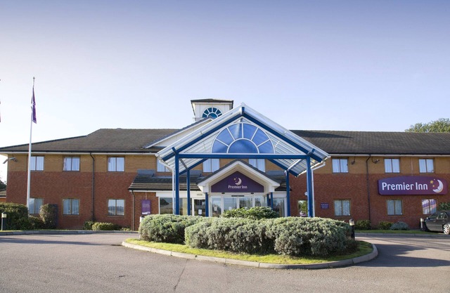 Premier Inn Luton South - M1 J9