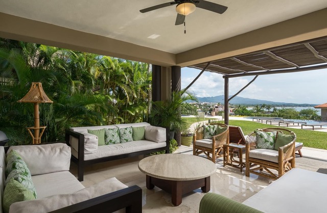 Premier Membership - 3 Bedroom+ Flex, 4.5 Bath - Sleeps 8