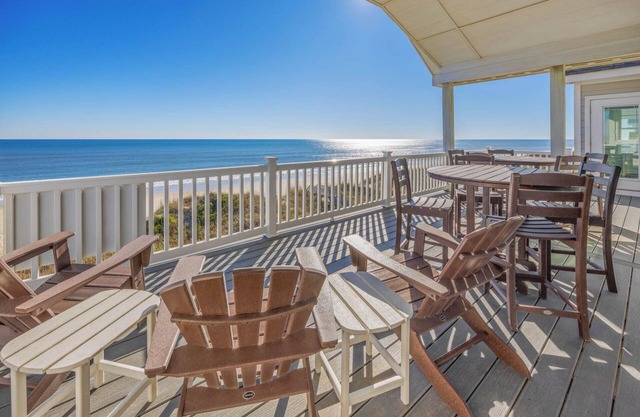 Premier Oceanfront Dog Friendly w/Pool, Hot Tub, Elevator, Theater, Much More