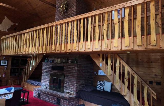 Premier, Secluded Lodge - Great Getaway Retreat!