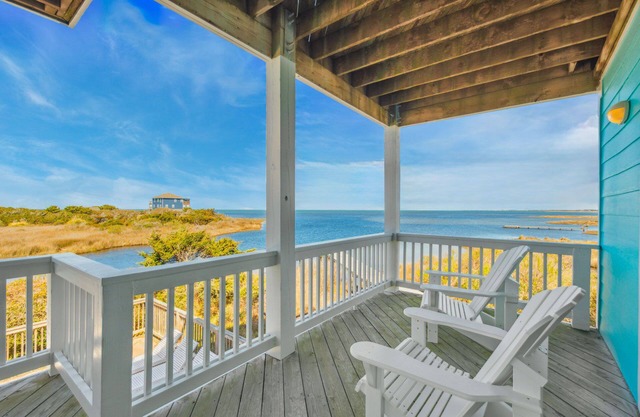 Premier Soundfront Dog Friendly w/Pool, Hot Tub, Theater and Game Rooms, More