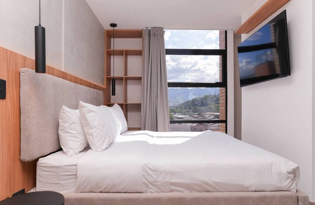 Premium 1BR El Poblado - Work, Relax, Repeat