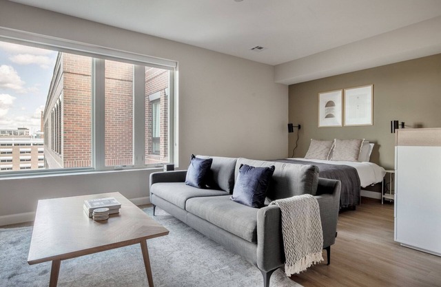 Premium Kendall Square Studio w/Gym & Rooftop, nr MIT, by Blueground