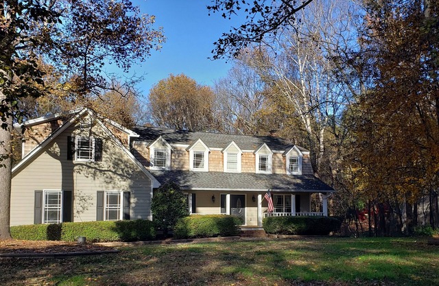 Premium Private Family Home: Pool, Hot Tub & Arcades! NOT A PARTY HOUSE!