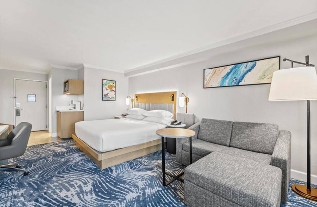 Premium Room Near Scandalous Artistry Salon ORL