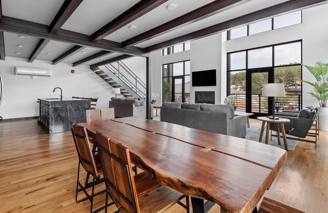 Presidential Luxury Loft 2 Downtown Main