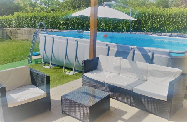 Pretty country house near the ocean for 6 to 9 people with swimming pool