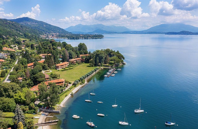 Pretty home in a lakeside resort with pool and tennis! - Casa Aurora