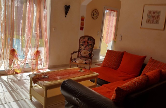 Pretty recent villa 6 people very nice view between Lubéron and Gorges du Verdon
