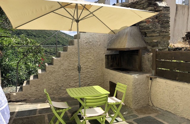 Pretty renovated village house 5 minutes from a beautiful fishing port