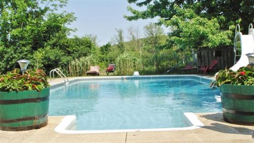Pretty River Valley Country Inn