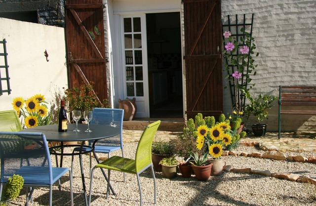 PRETTY STUDIO GITE FOR TWO PEOPLE