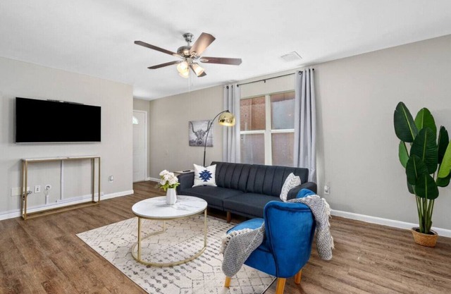 Price Drop! [20% Discount]3-BR Apt | Free parking- 14B