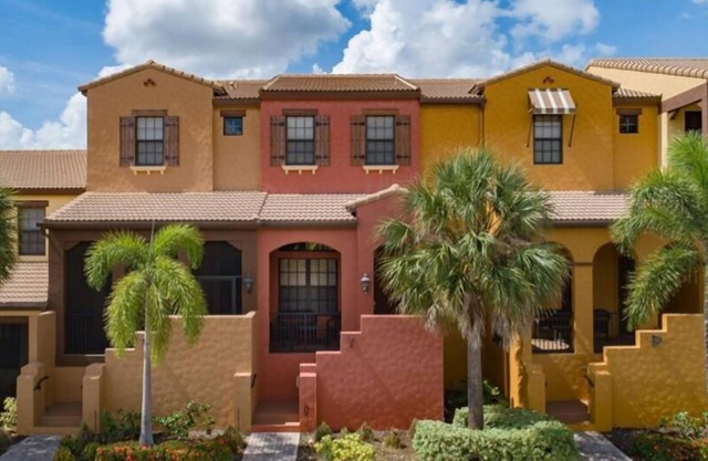 Price Reduced Mid Oct-Mid Nov 2025 3BR, 2.5 Bath Paseo Quad Condo w/Golf Cart