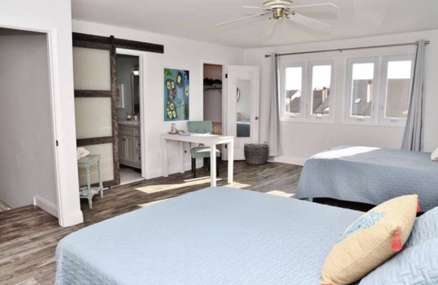 Prime Location! Beach Block!