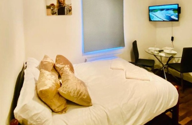 Prime Location, Stylish Studio Flat in Central London