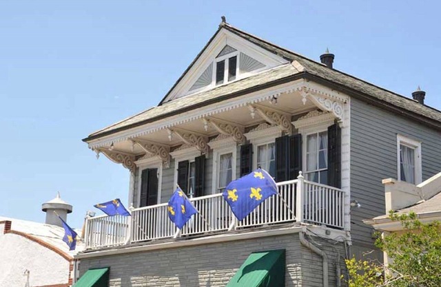 Prime location: Walk to all the French Quarter attractions. Enjoy NOLA with ease