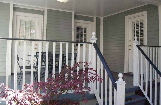 Prime location, Walk to all the French Quarter attractions. Ideal for groups.