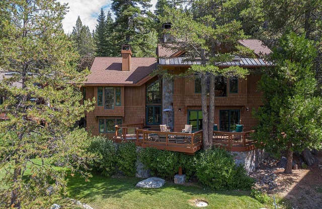 PRIME PALISADES LOCATION: 4+ PRIVATE ENSUITES/HOT TUB/GOLF & MTN VIEWS/SLEEPS 14