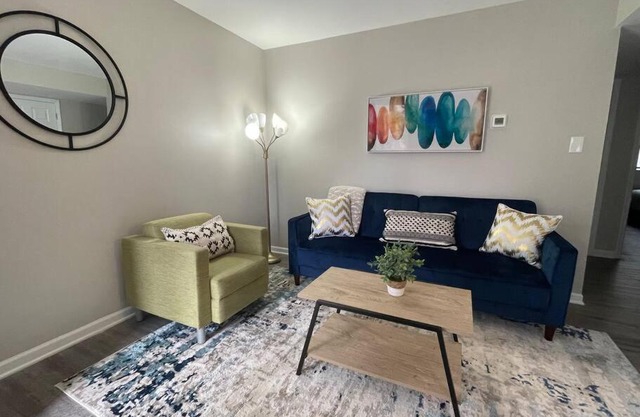 * Prime Place * Pet Friendly * King Bed *