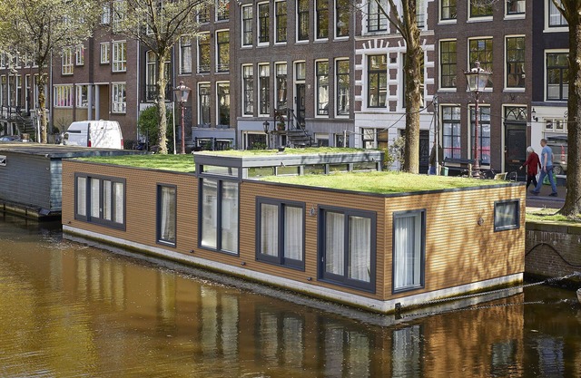 Prinsenboat Studio, house boat on the 17th centuary Prinsengracht of Amsterdam