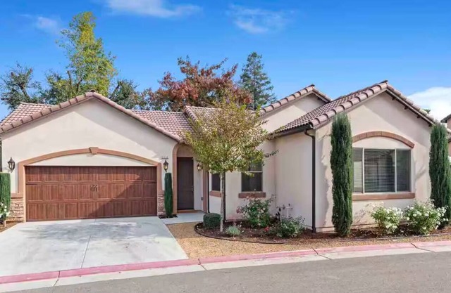 Pristine Luxury Home for Traveling Professionals