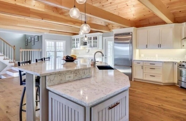 Pristine on Peters Pond! Waterfront with amazing views.