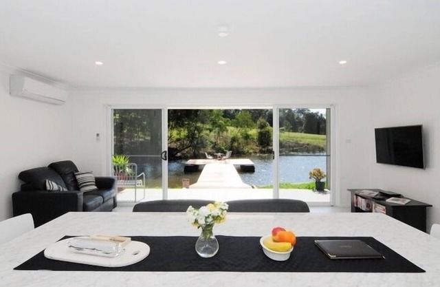 Privacy space comfort.nVisit Bundanon Stay at Heron's Rest @ Tapitallee Lodges