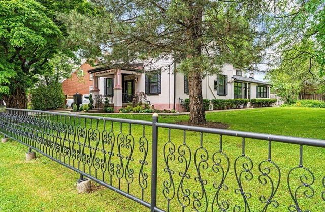 Private 1BR 1bath Apt Near Downtown|2nd floor - U4