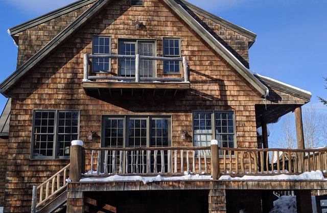Private Alpine Lodge Home