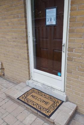 Private Apartment Close to Airport Toronto Pearson