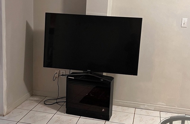 Private Basement in Brampton wit Private Entrance